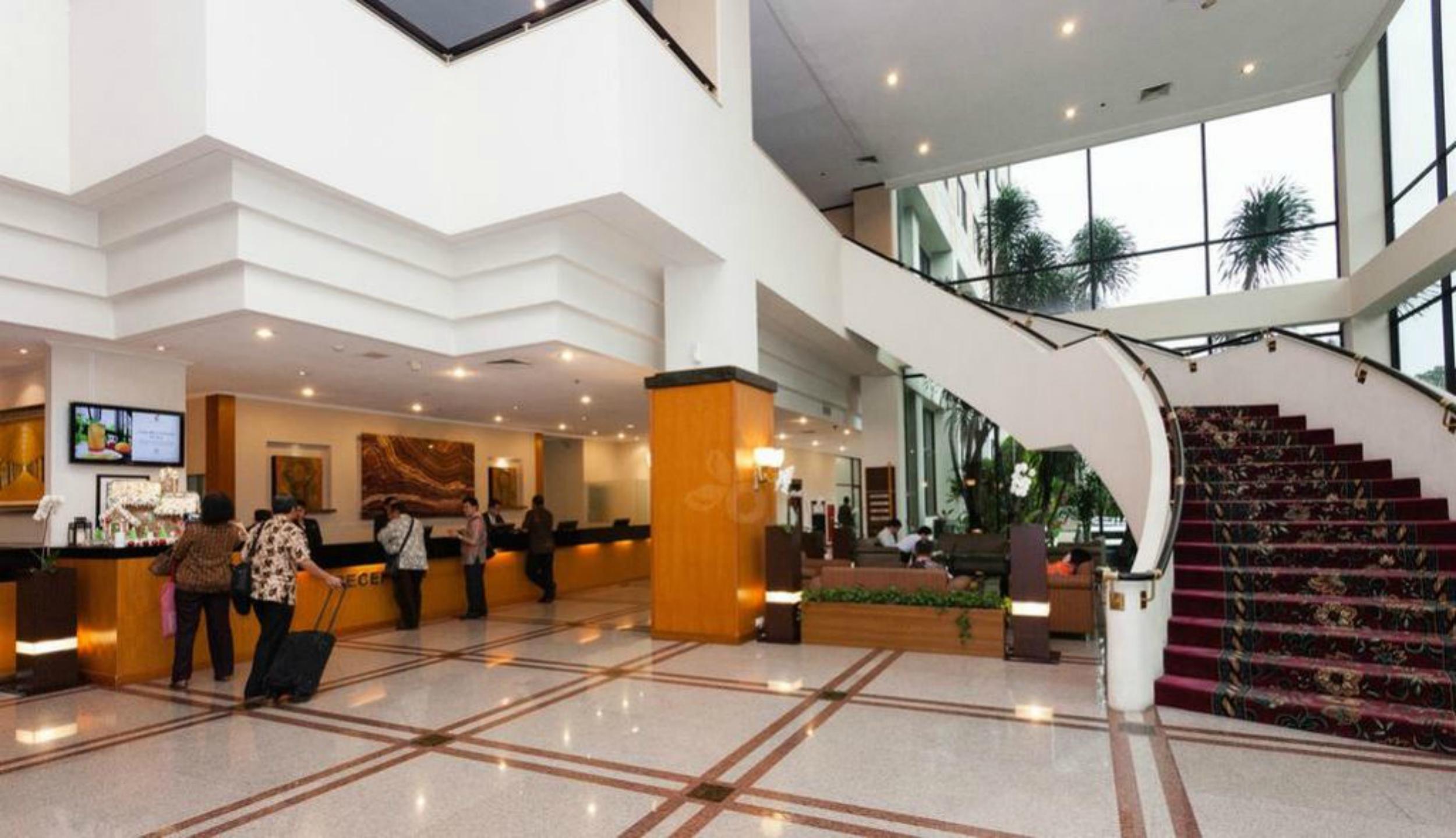 Artotel Gelora Senayan Jakarta Exterior photo