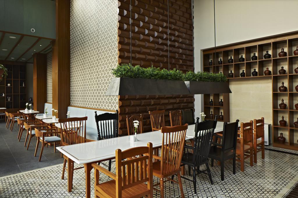 Artotel Gelora Senayan Jakarta Exterior photo